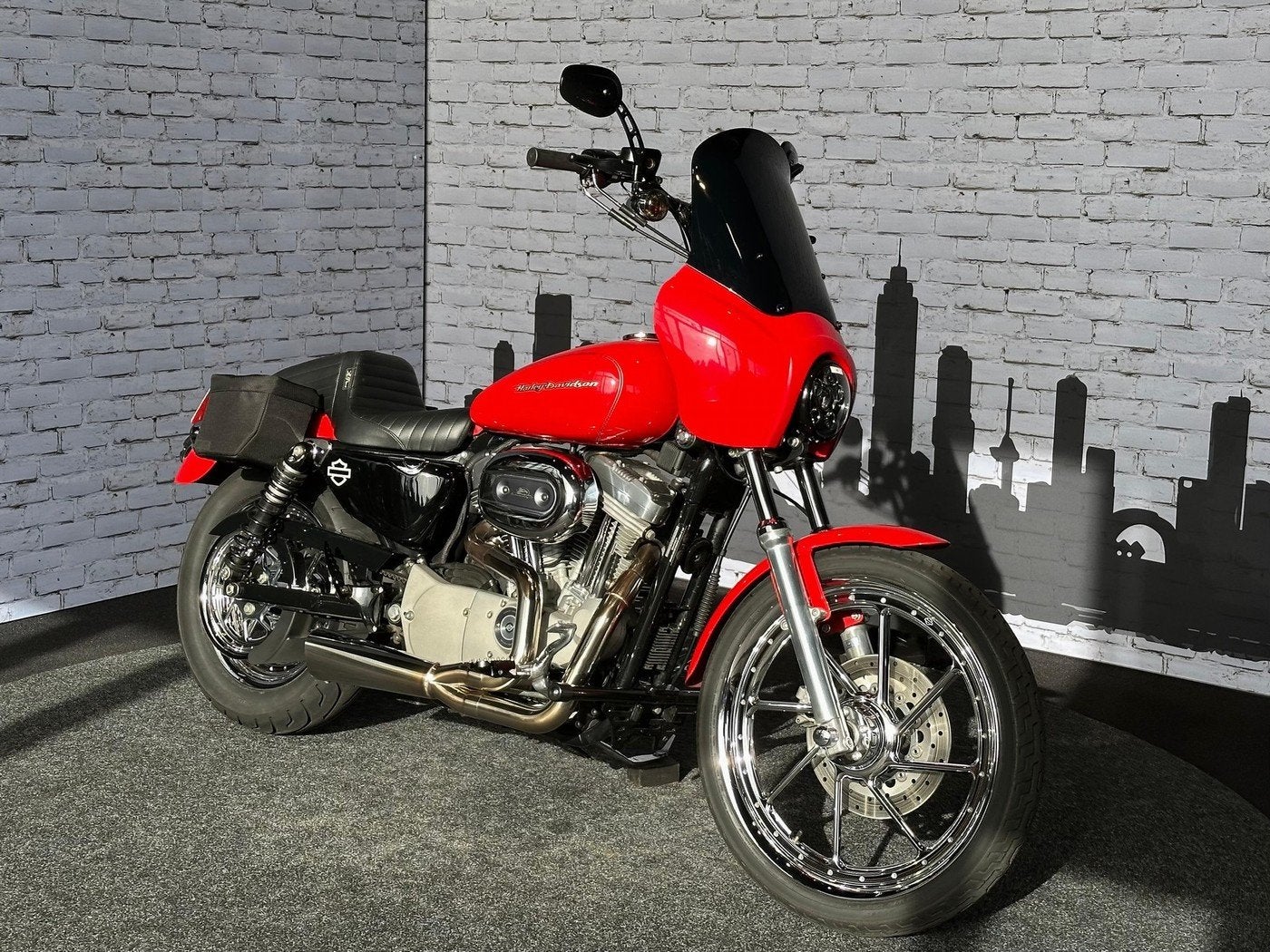 Harley-Davidson XL 883C Sportster Custom