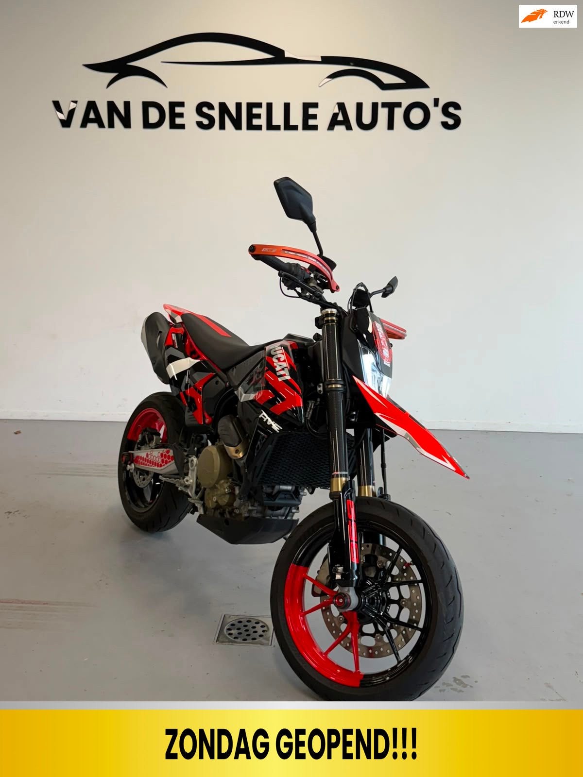 Ducati Hypermotard 698