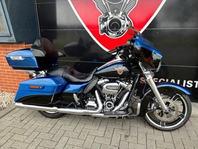 Harley-Davidson FLHXS 103Ci Streetglide