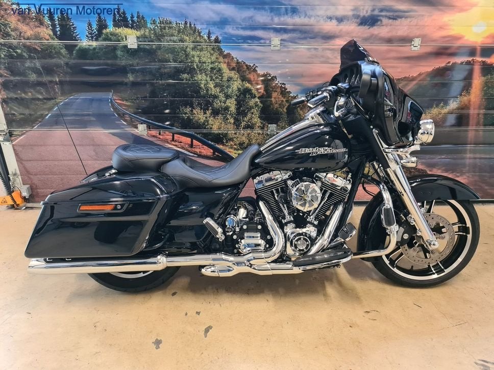 Harley-Davidson FLHX Street Glide