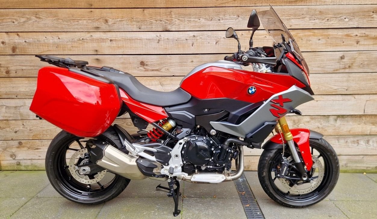 BMW  F900 XR