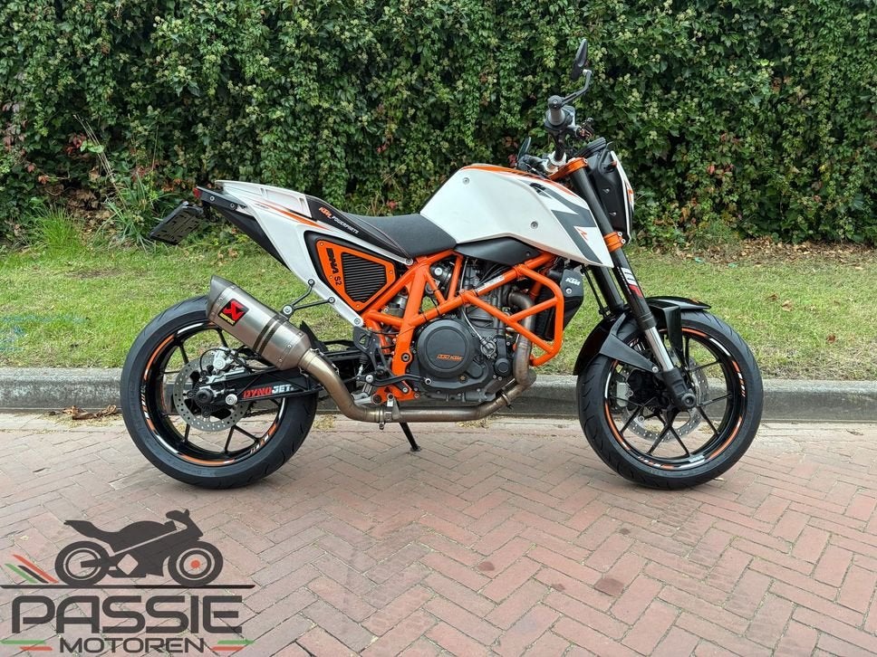KTM 690 Duke R