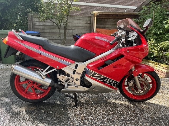 Honda VFR 750 F