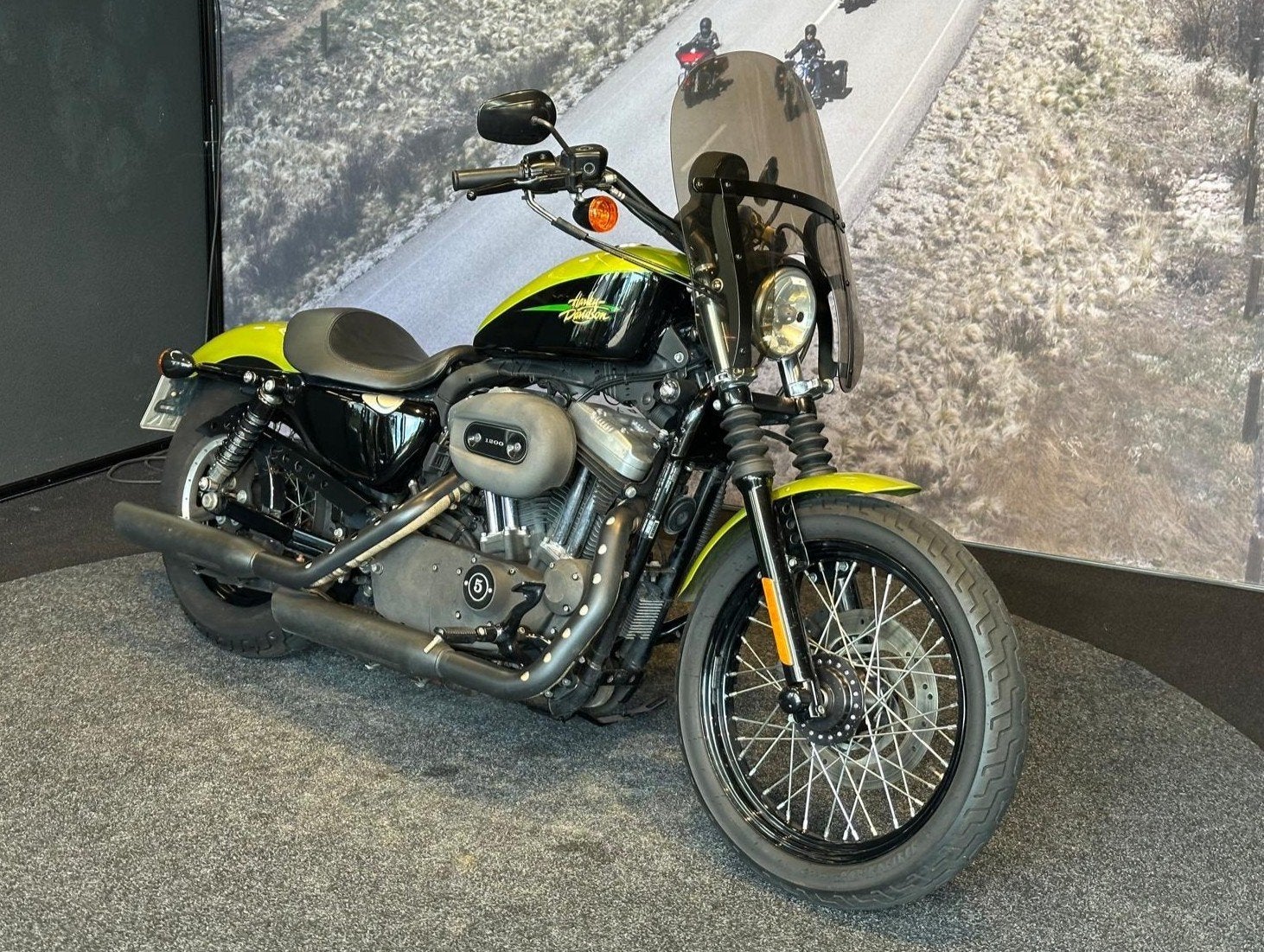 Harley-Davidson XL1200N Sportster Nightster