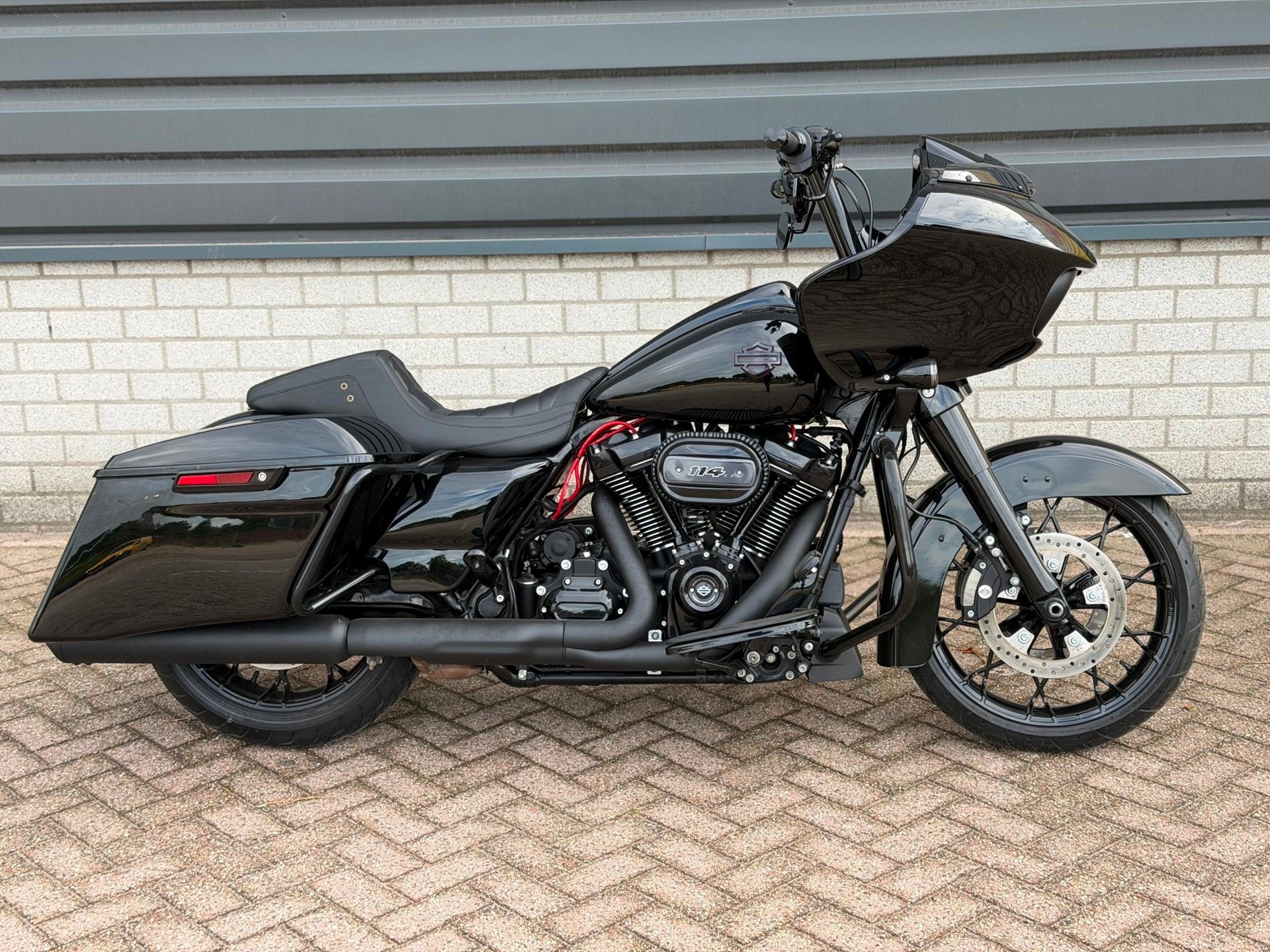 Harley-Davidson FLH Electra Glide Revival