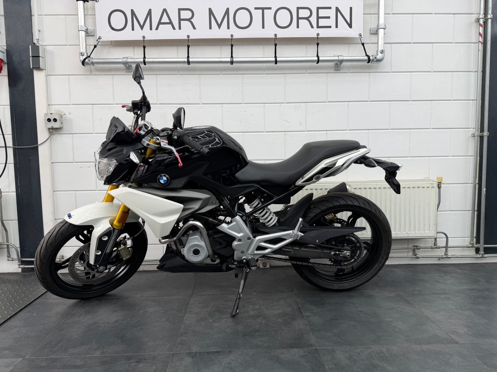 BMW G 310 R