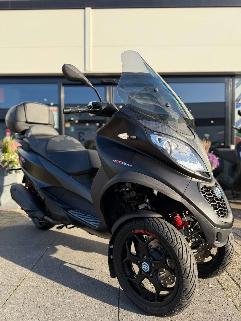 Piaggio MP3 300 Sport