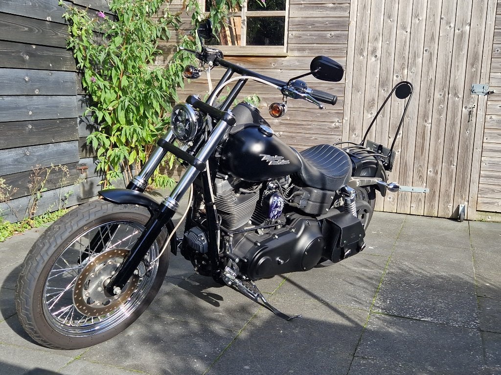Harley-Davidson FXDBI Dyna Street Bob