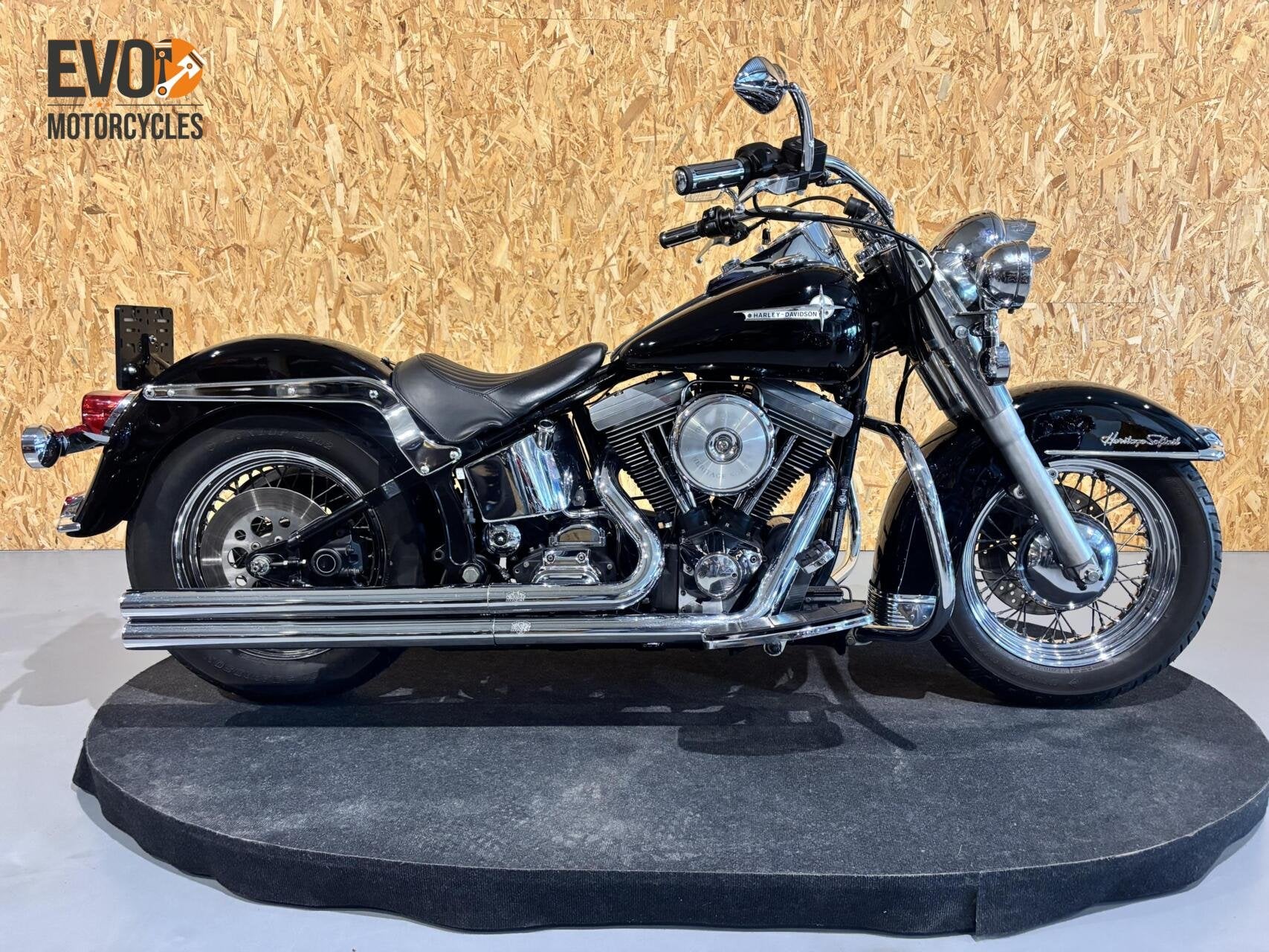 Harley-Davidson FLSTC Heritage Softail Classic