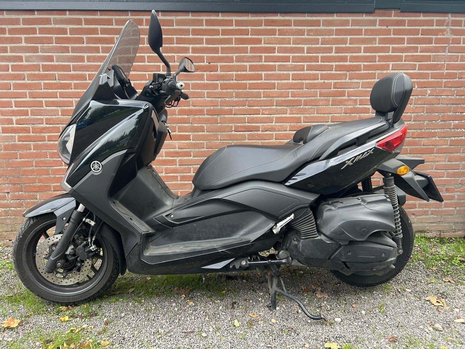 Yamaha XMAX 400