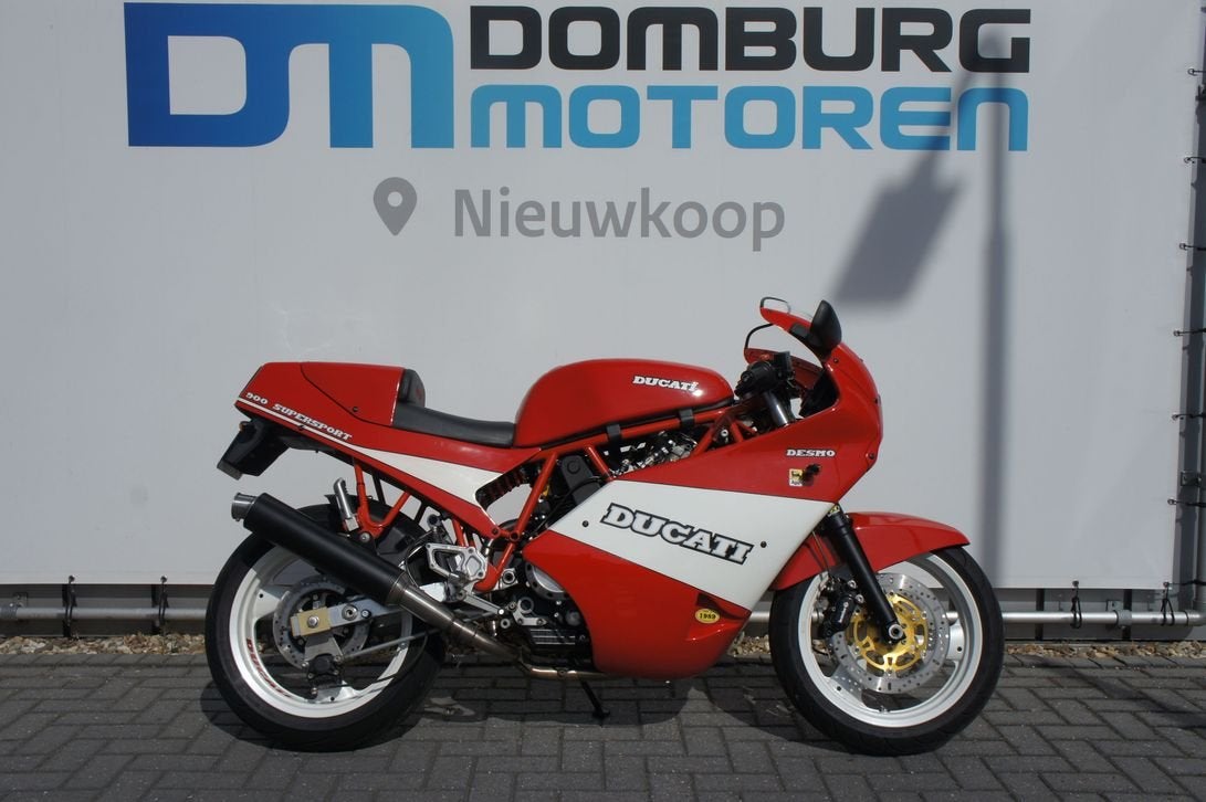 Ducati 900 SS