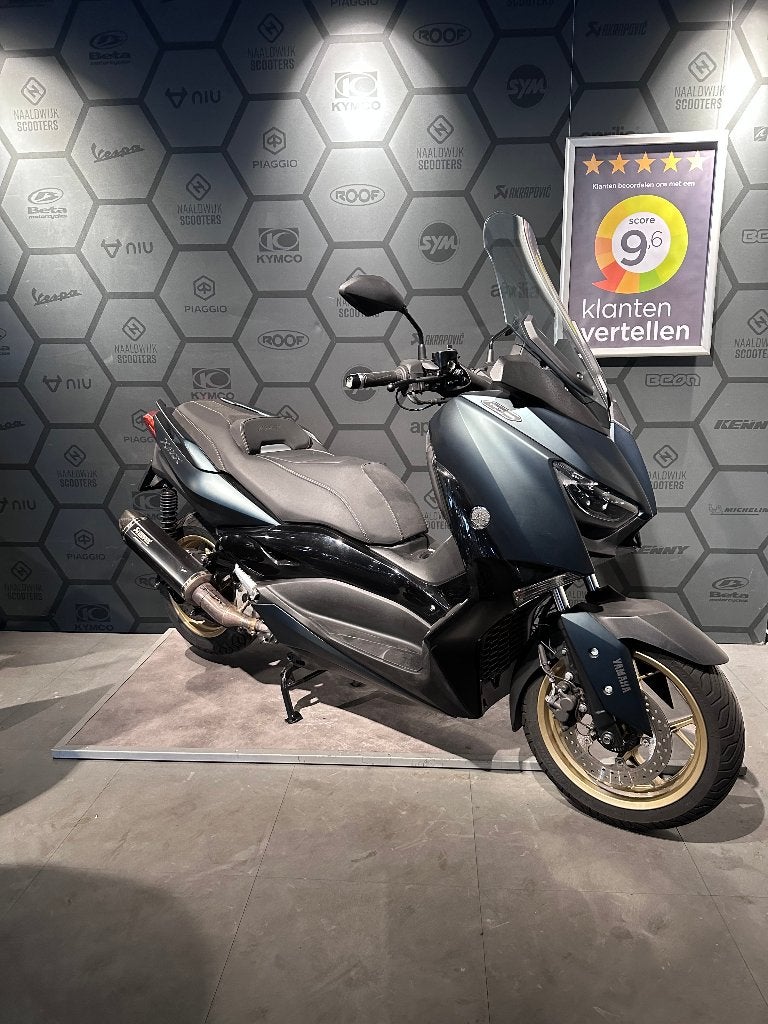 Yamaha XMAX 300
