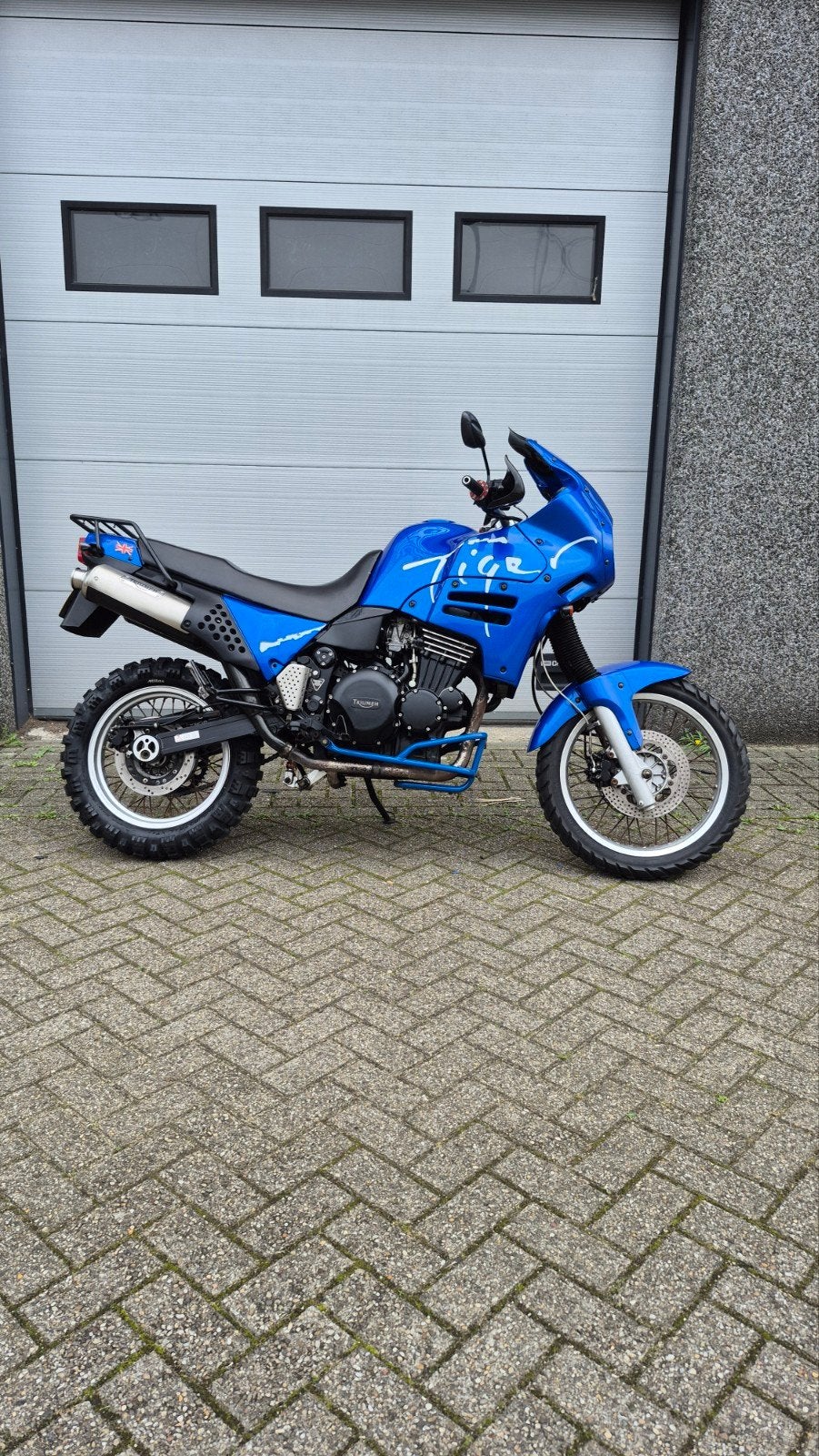 Triumph Tiger 900