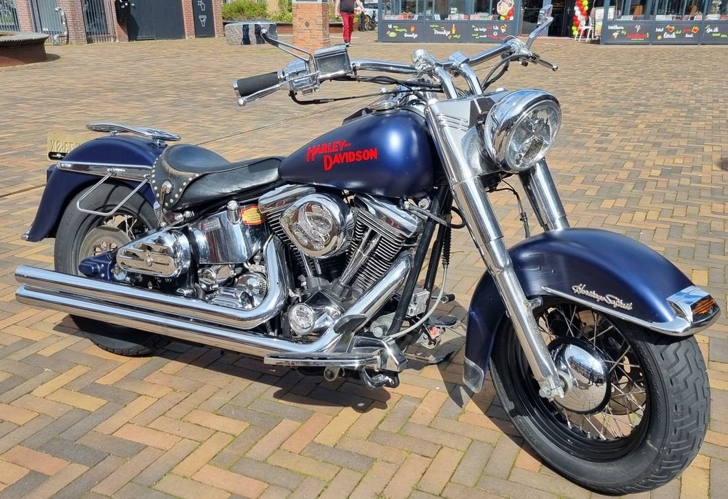Harley-Davidson FLST Softail Heritage