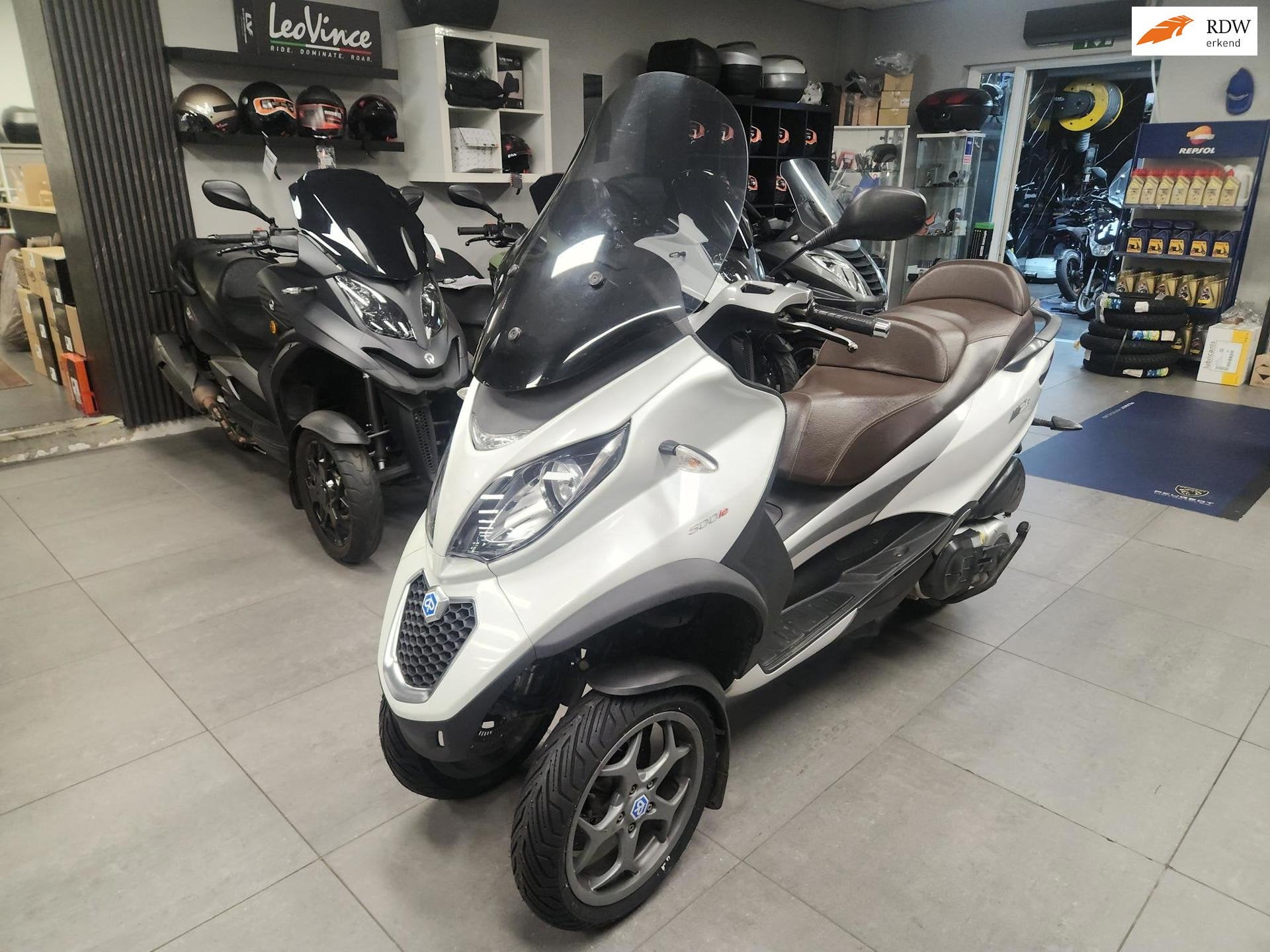 Piaggio MP3 500