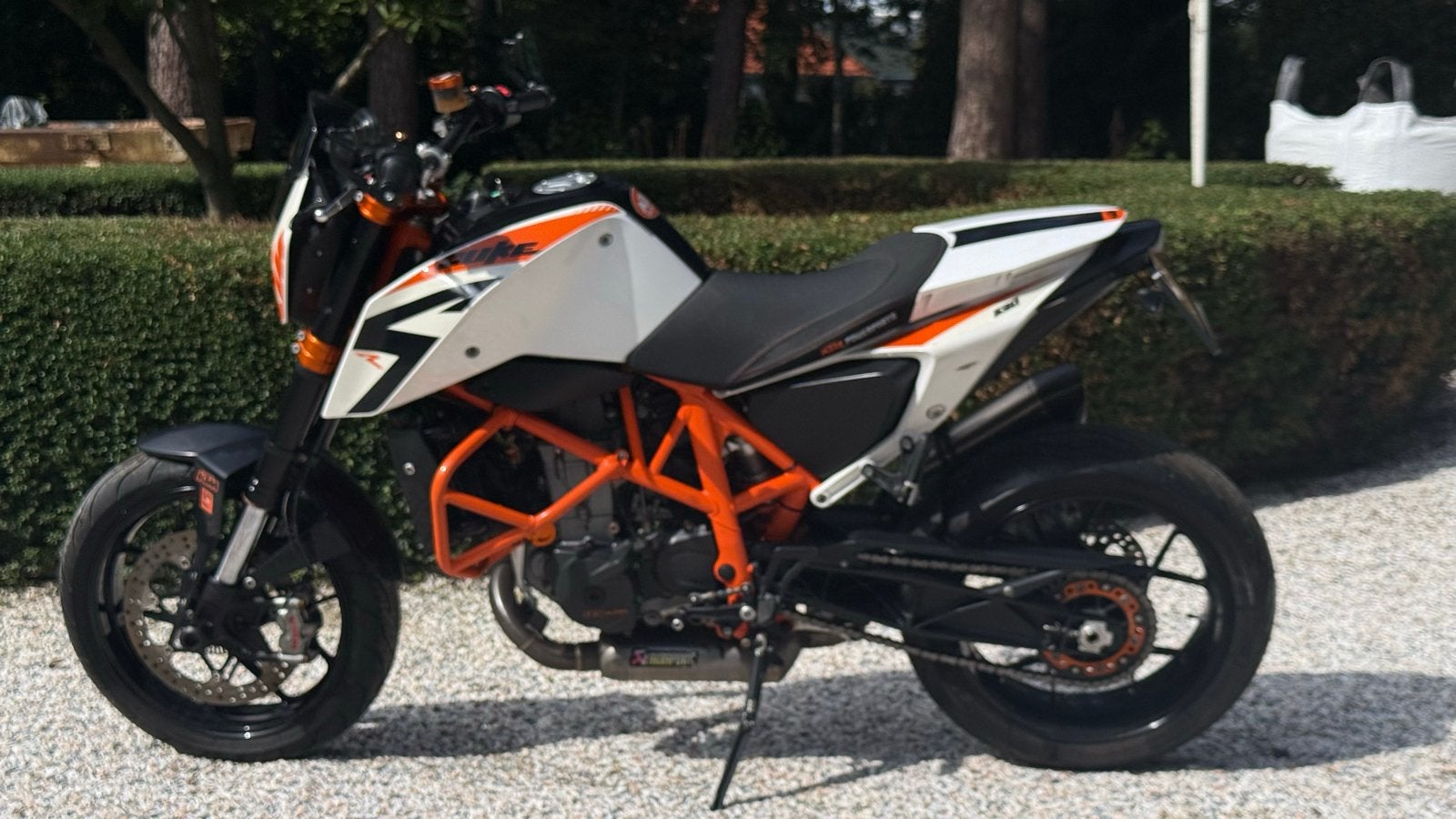 KTM 690 Duke R