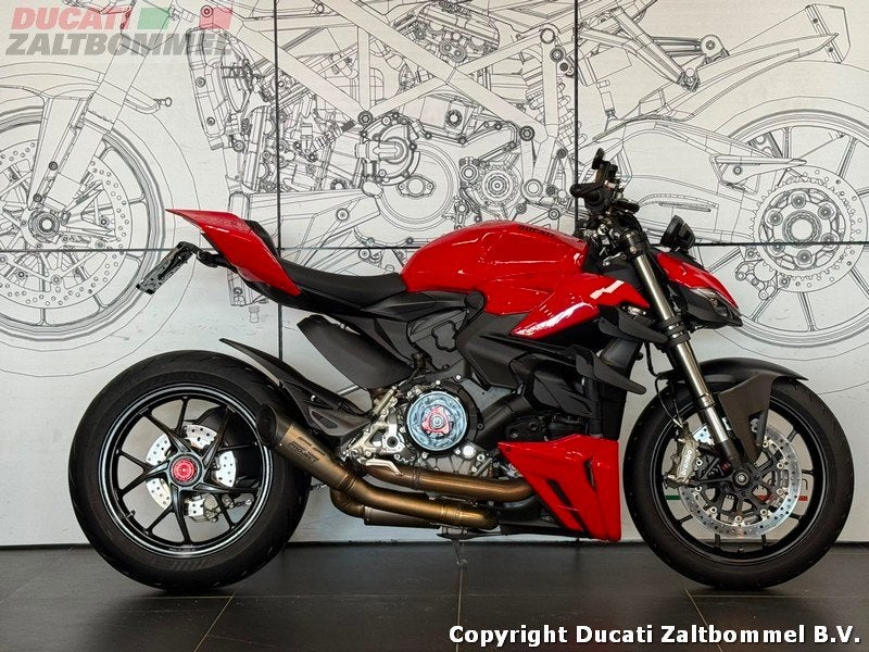 Ducati Streetfighter V2