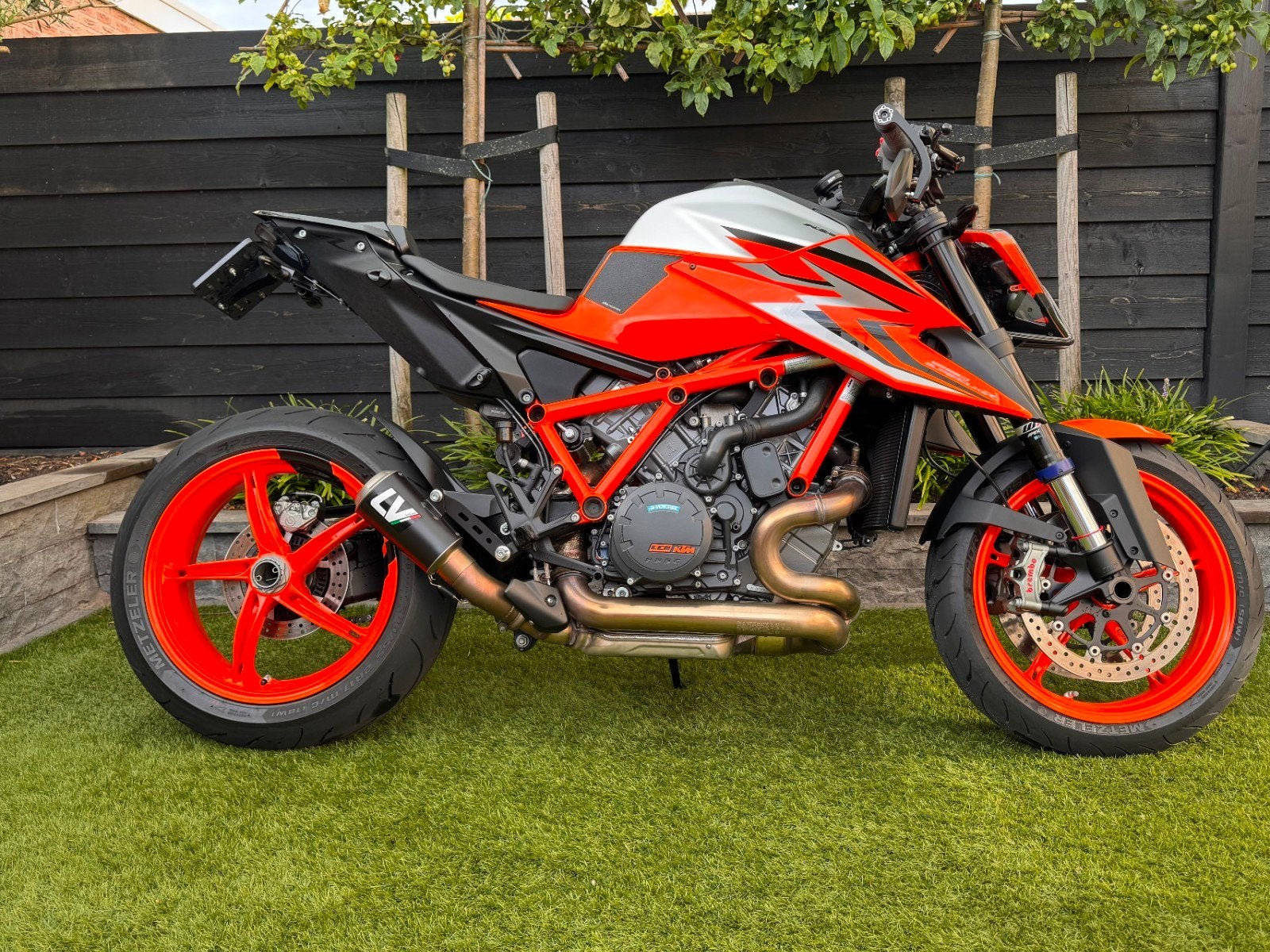 KTM 1290 Super Duke R Evo
