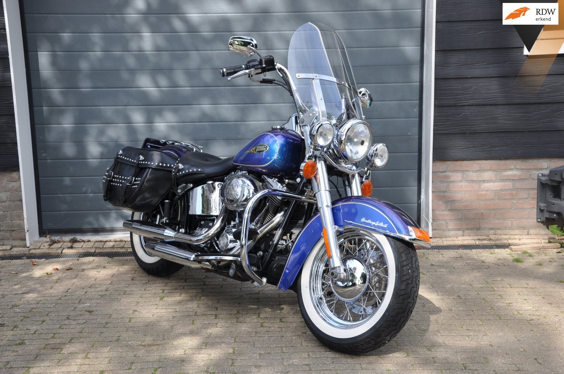 Harley-Davidson FLSTC Heritage Softail Classic
