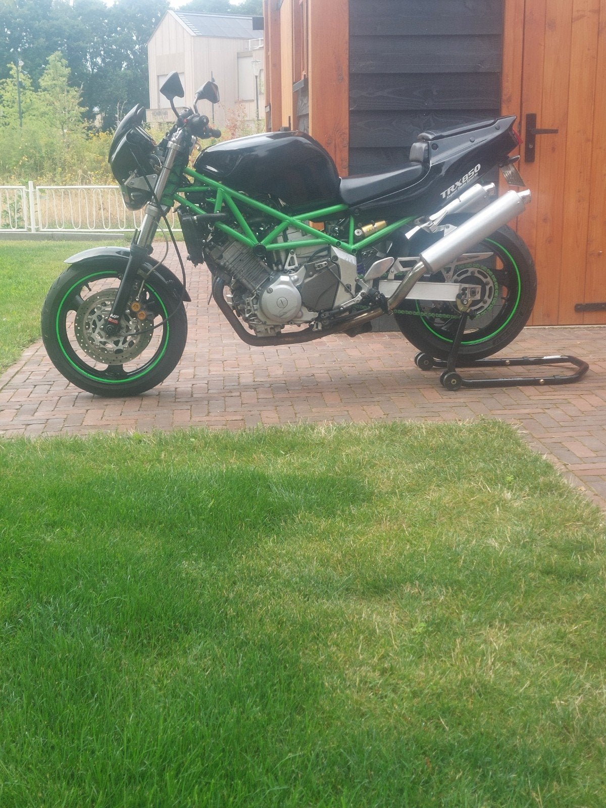 Yamaha TRX 850