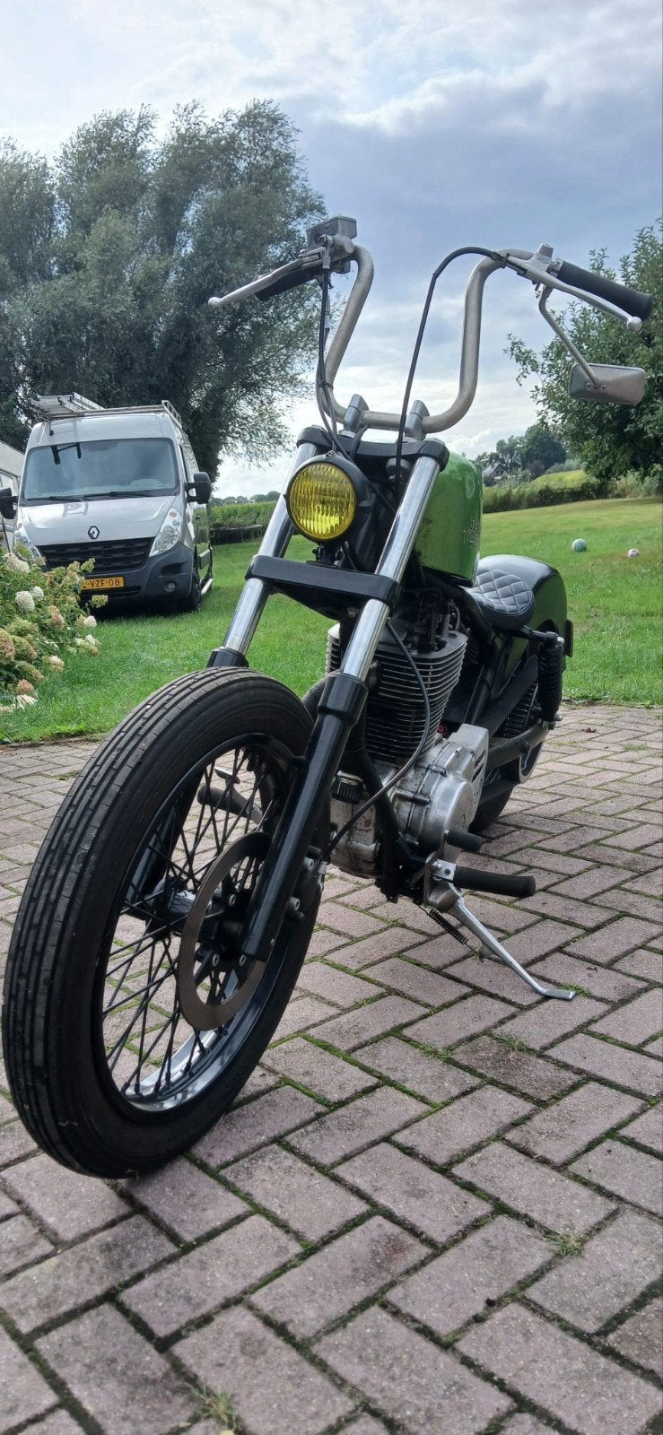 Suzuki LS 400 Savage