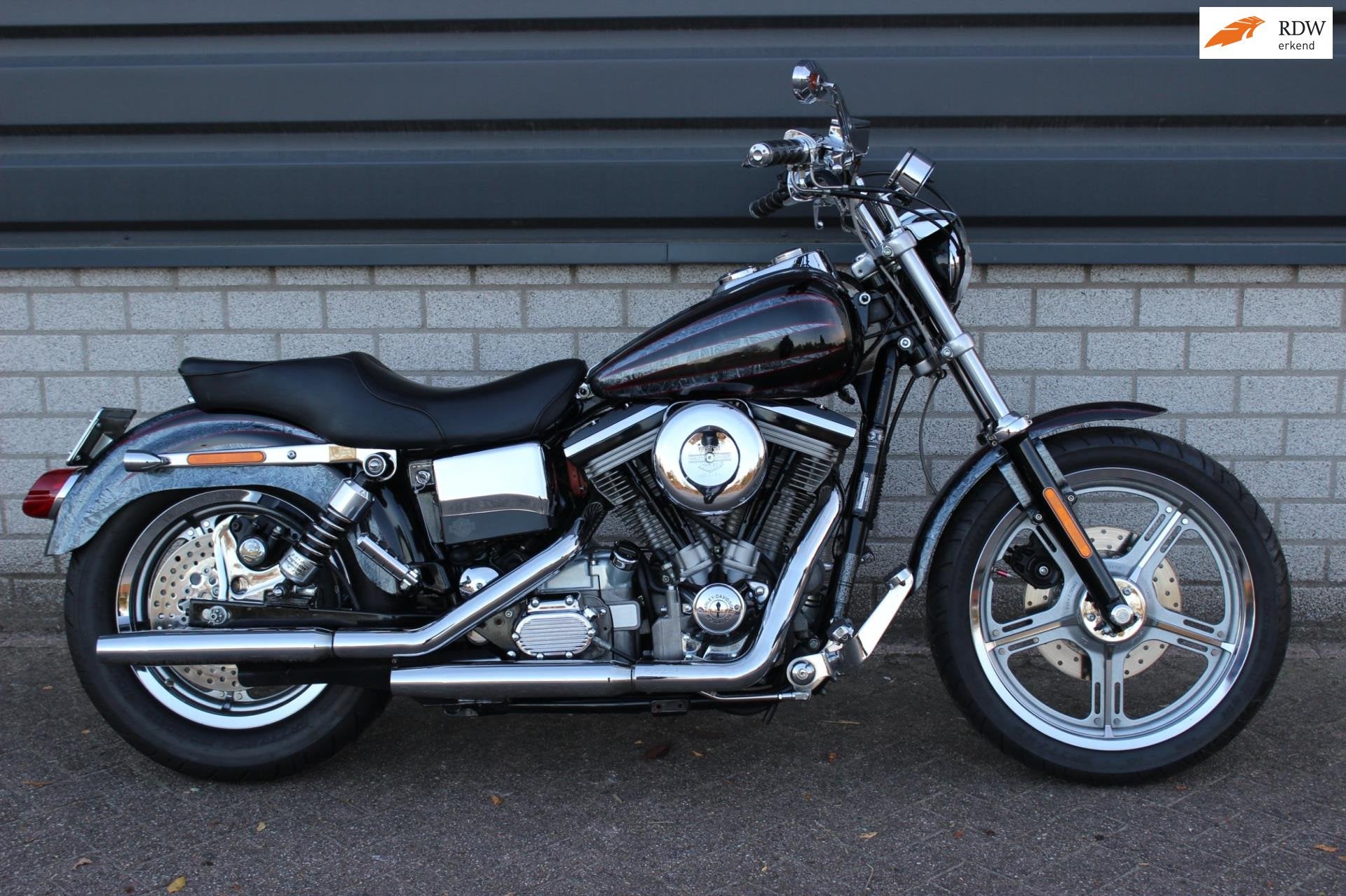 Harley-Davidson FXD Dyna Super Glide