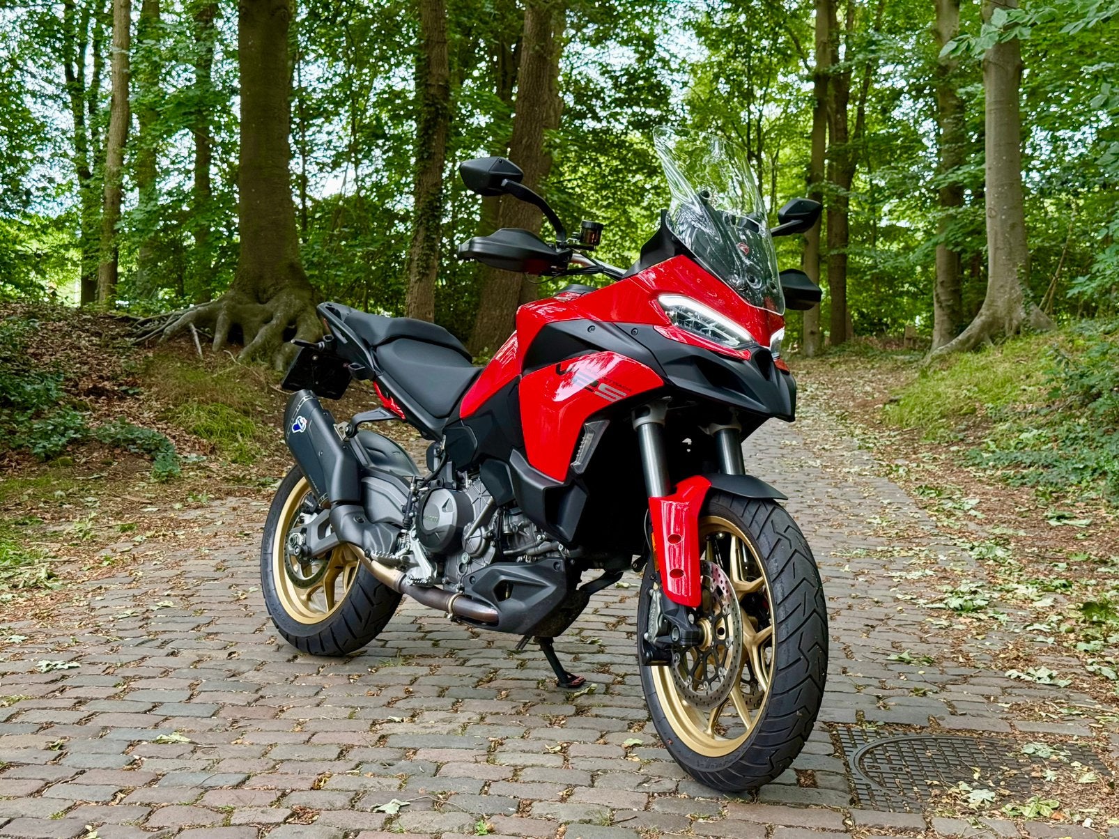 Ducati Multistrada V2 S