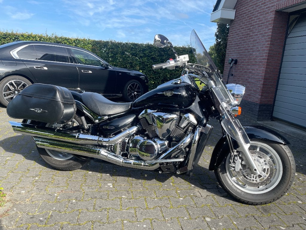 Suzuki Intruder C1800R