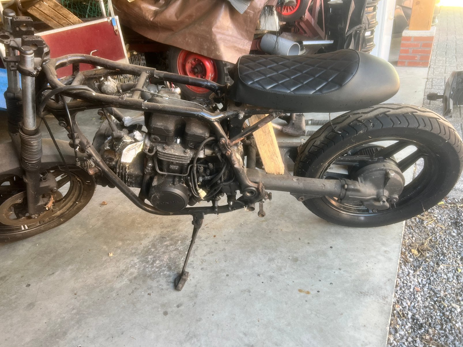 Honda VF700S Sabre