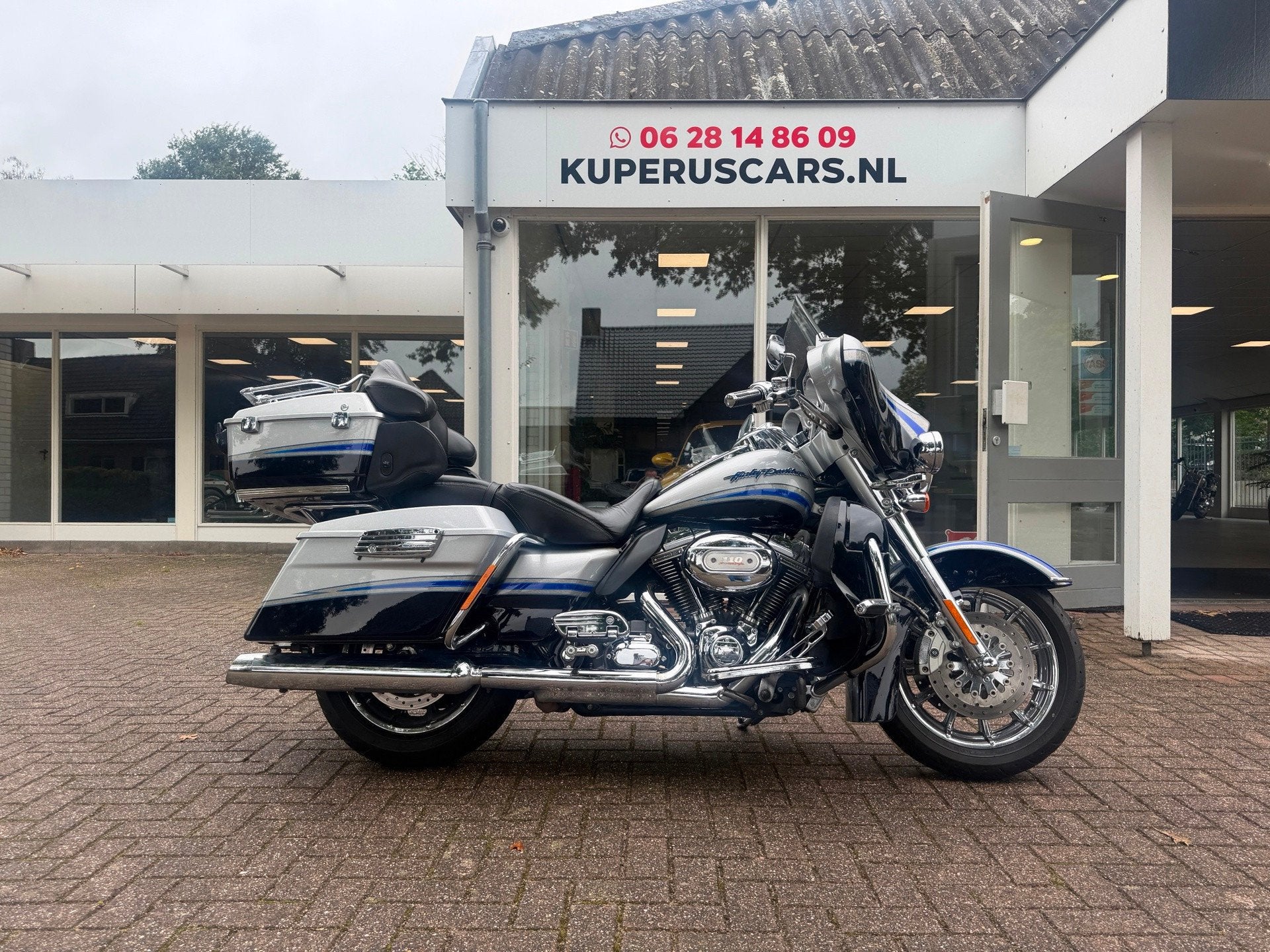 Harley-Davidson FLH Electra Glide