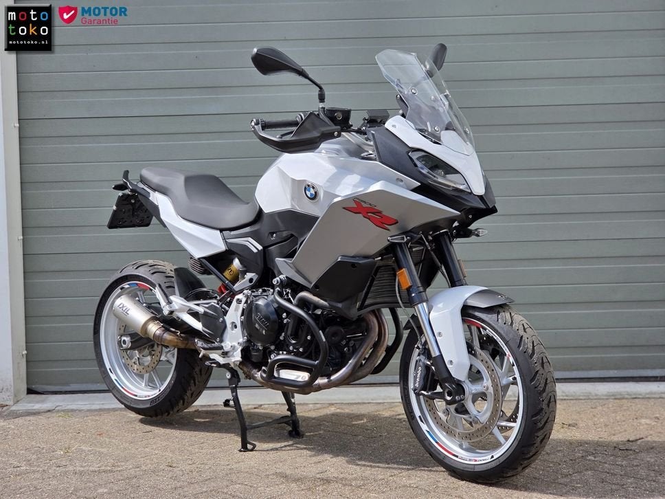 BMW F900 XR