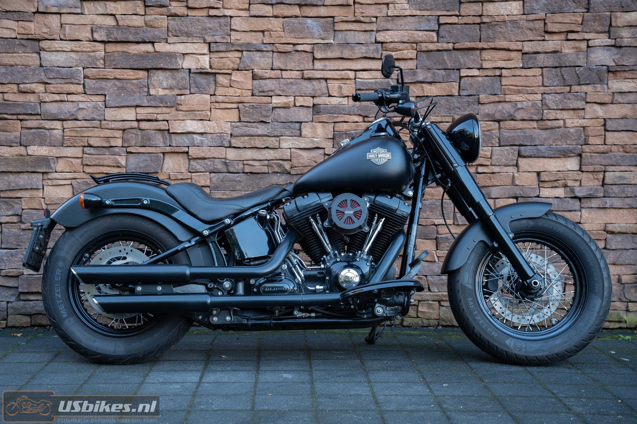 Harley-Davidson FLS Softail Slim