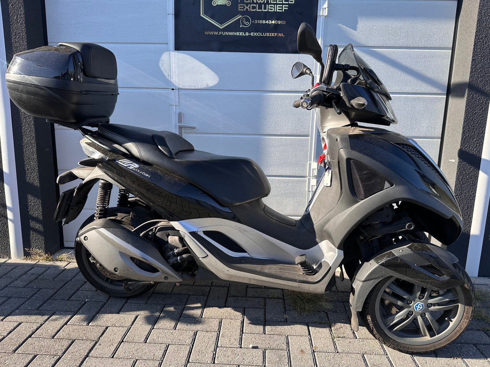 Piaggio MP3 300