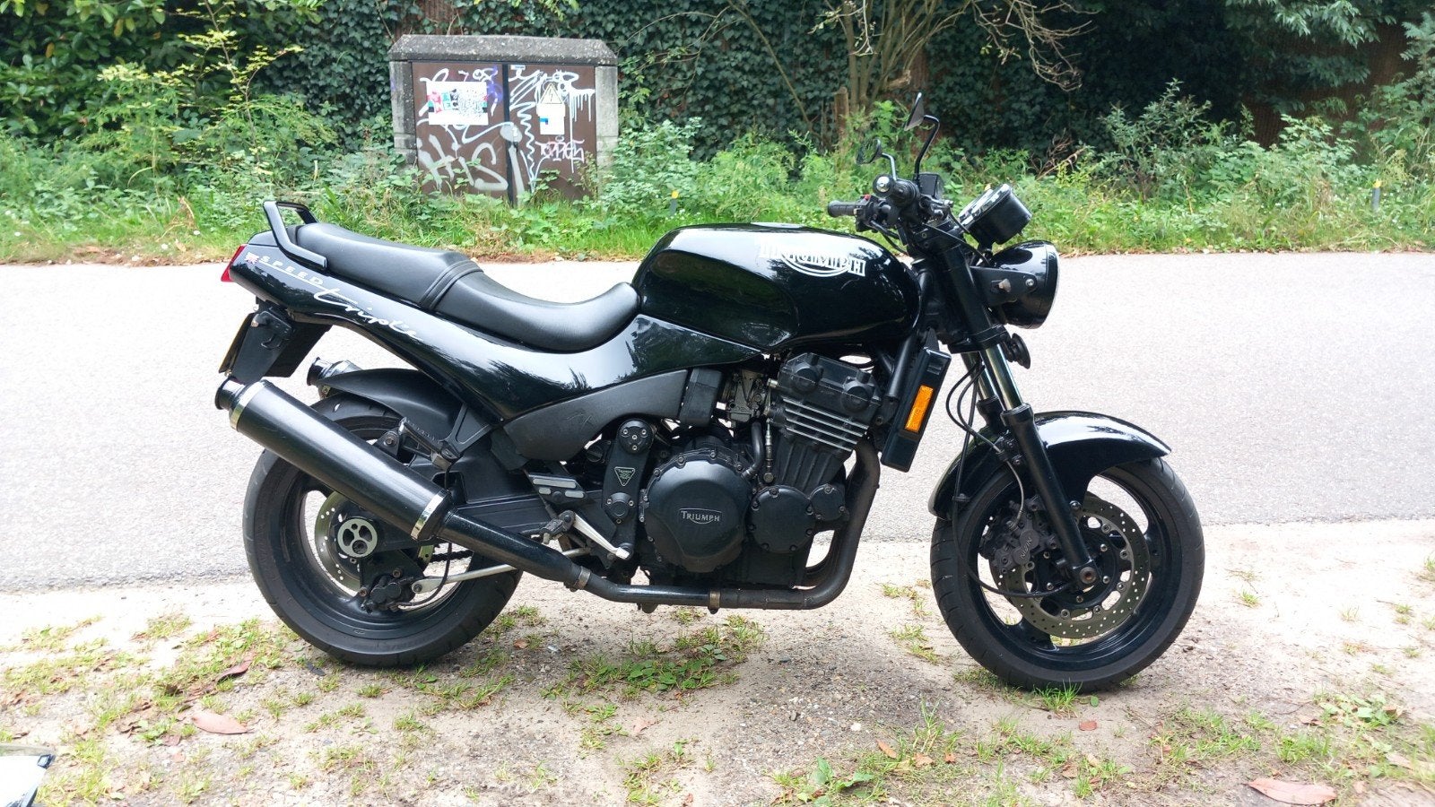 Triumph Speed Triple 900