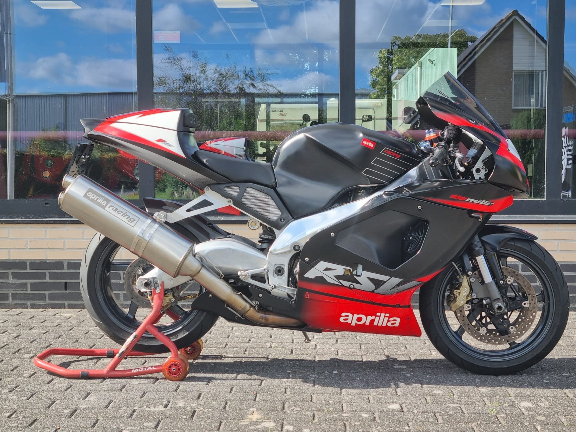 Aprilia RSV 1000 Mille