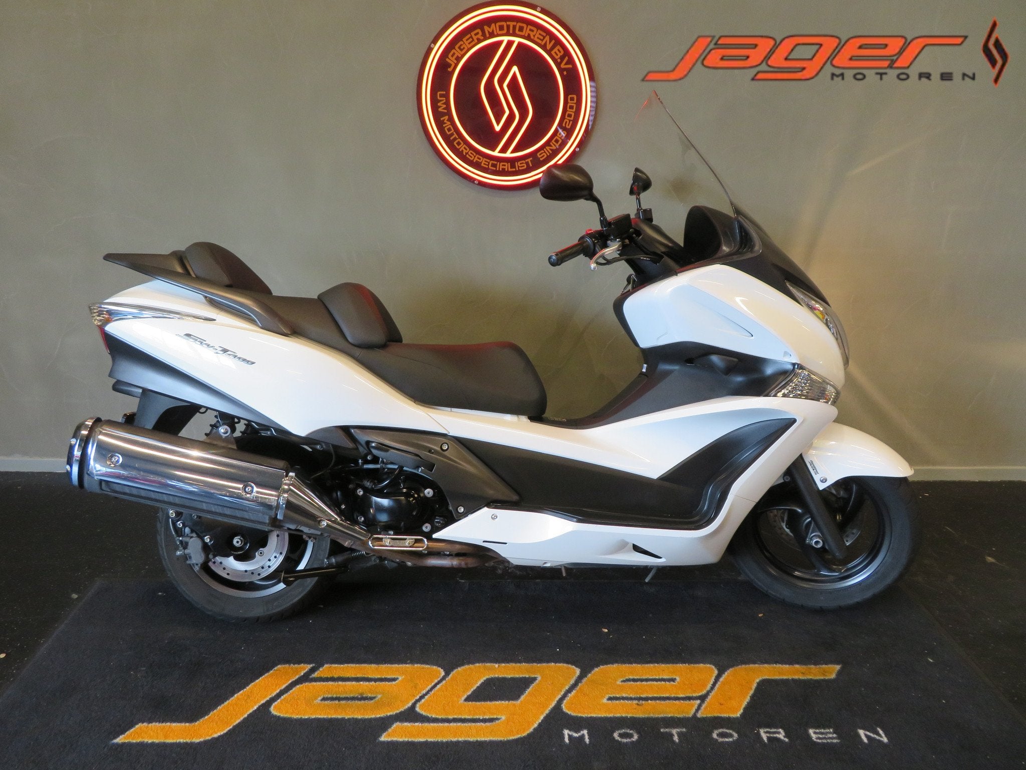 Honda FJS 400 Silver Wing