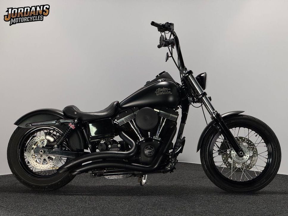 Harley-Davidson FXDBI Dyna Street Bob