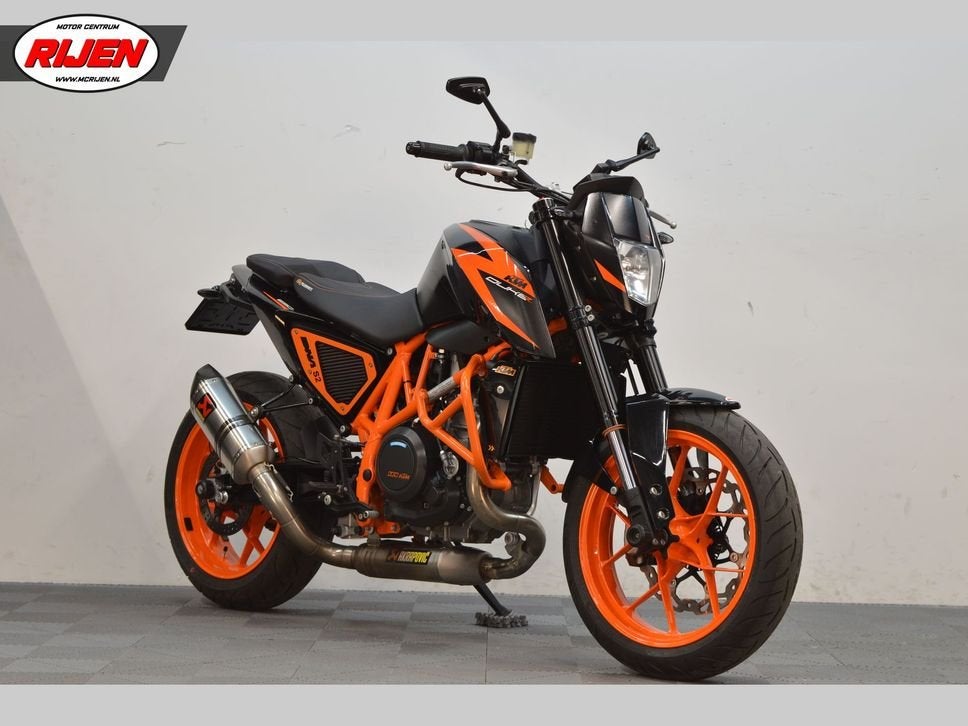 KTM 690 Duke R