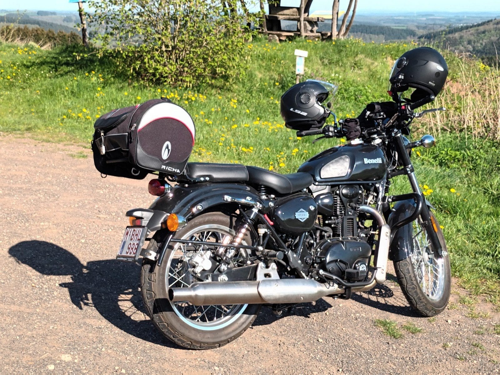 Benelli Imperiale 400