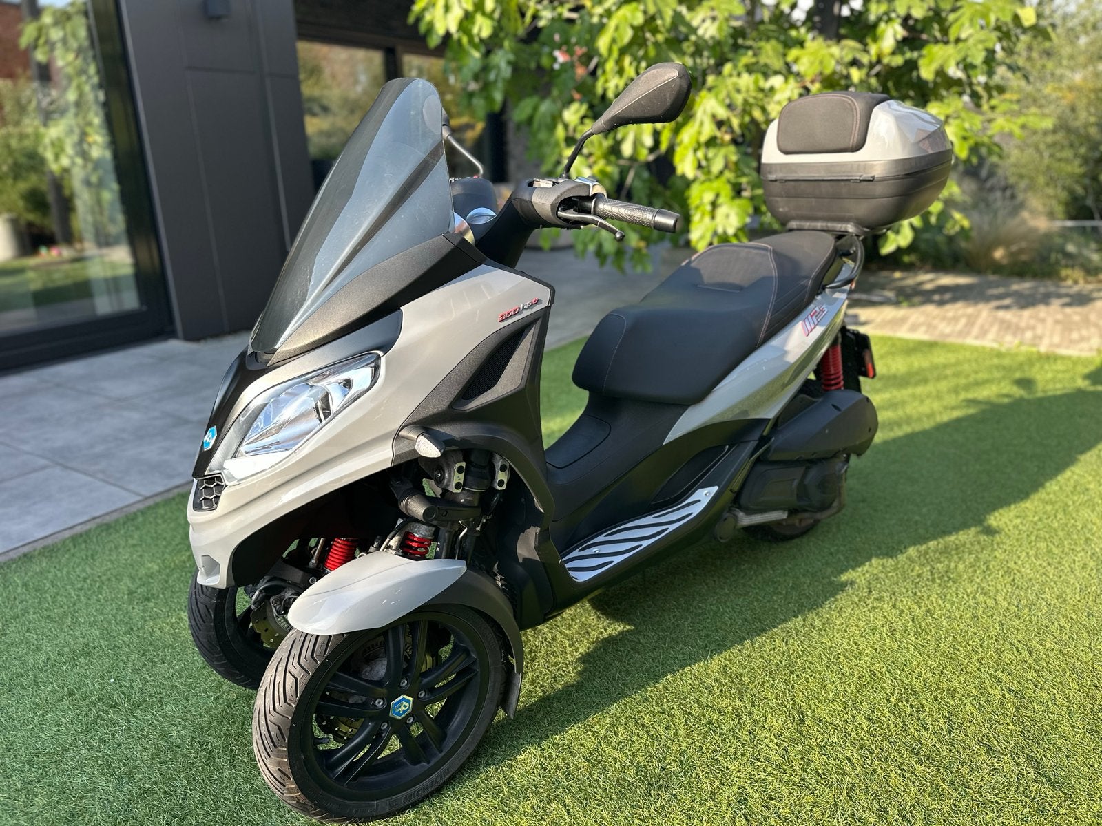 Piaggio MP3 300 HPE Sport