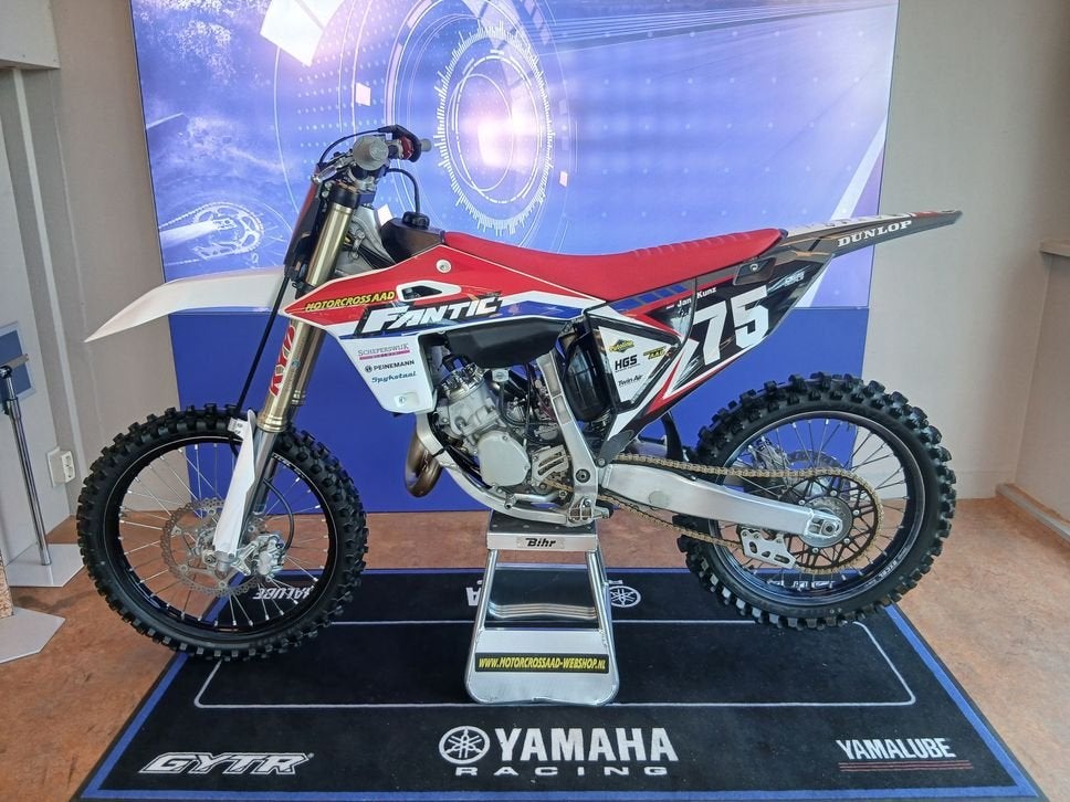 Yamaha YZ 125