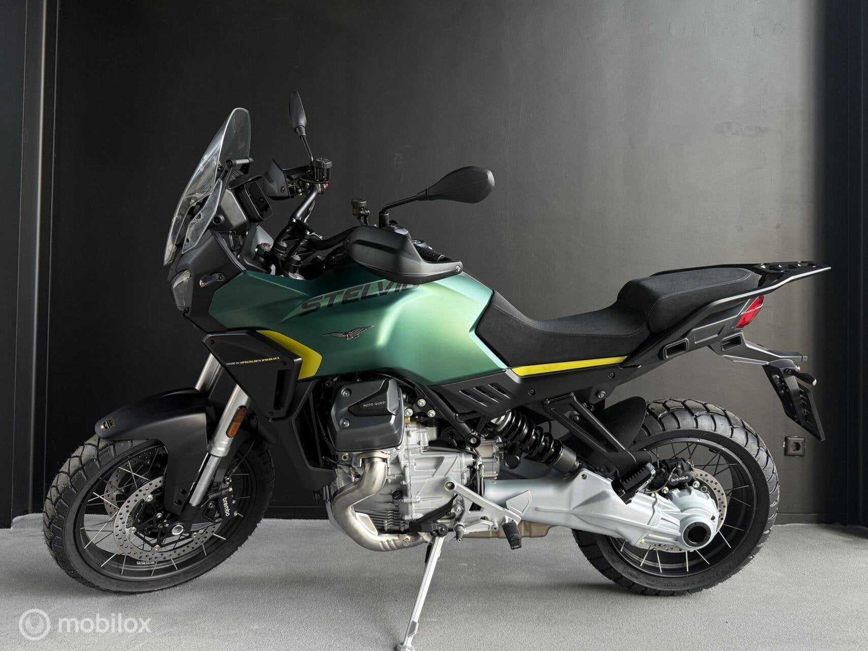 Moto Guzzi Stelvio 1200