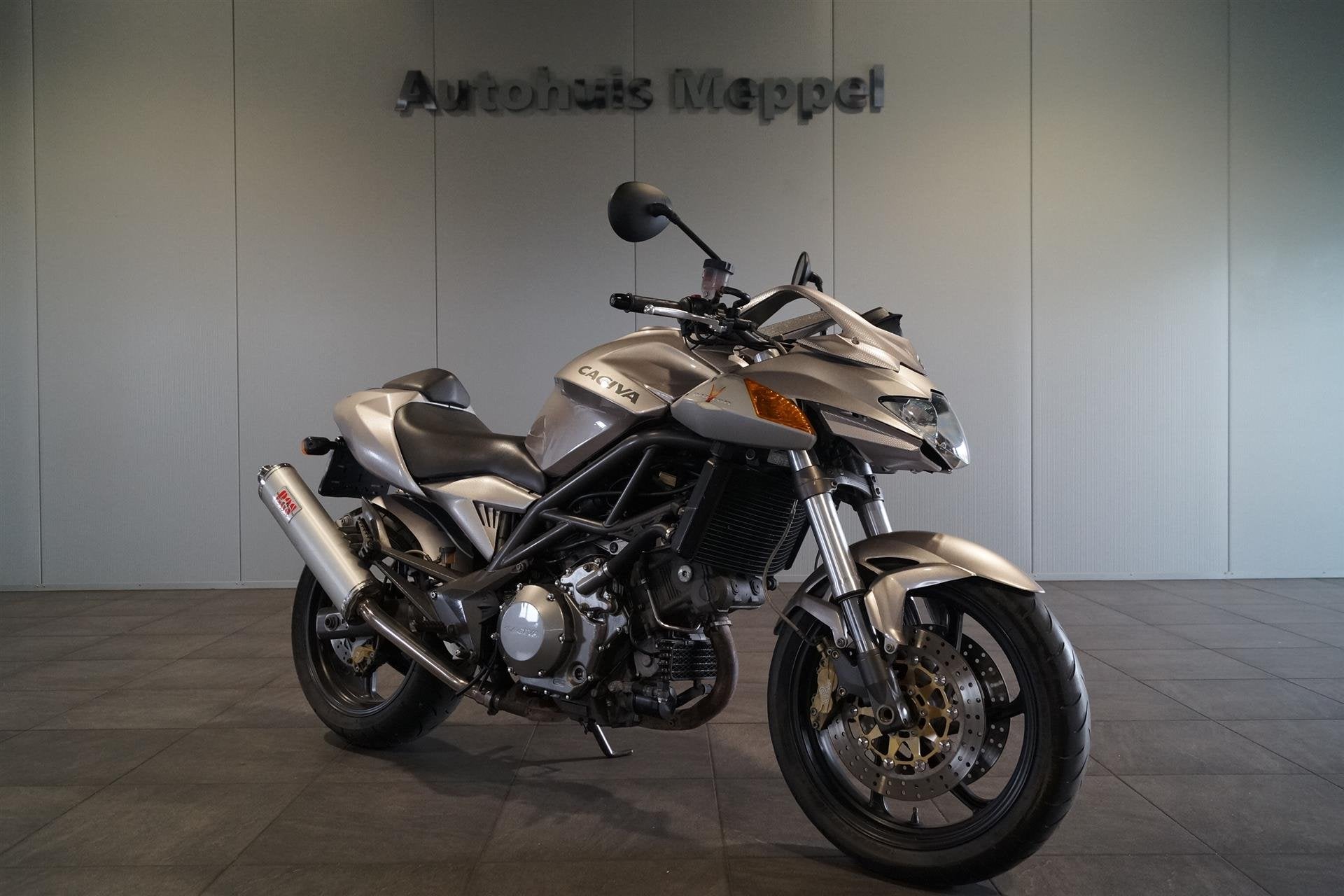 Cagiva V-Raptor 1000