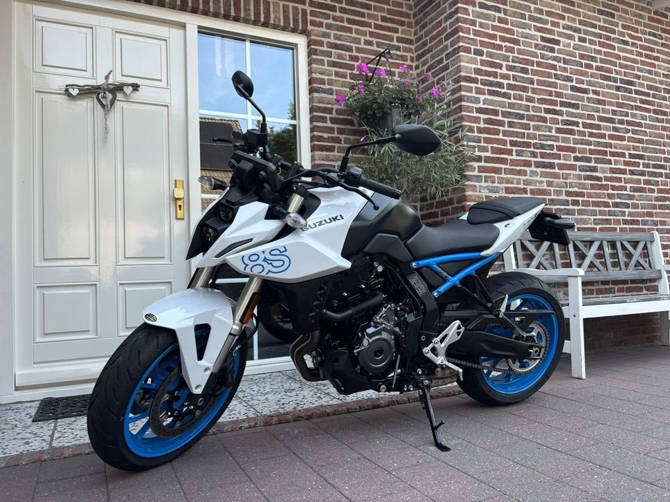 Suzuki GSX 8S