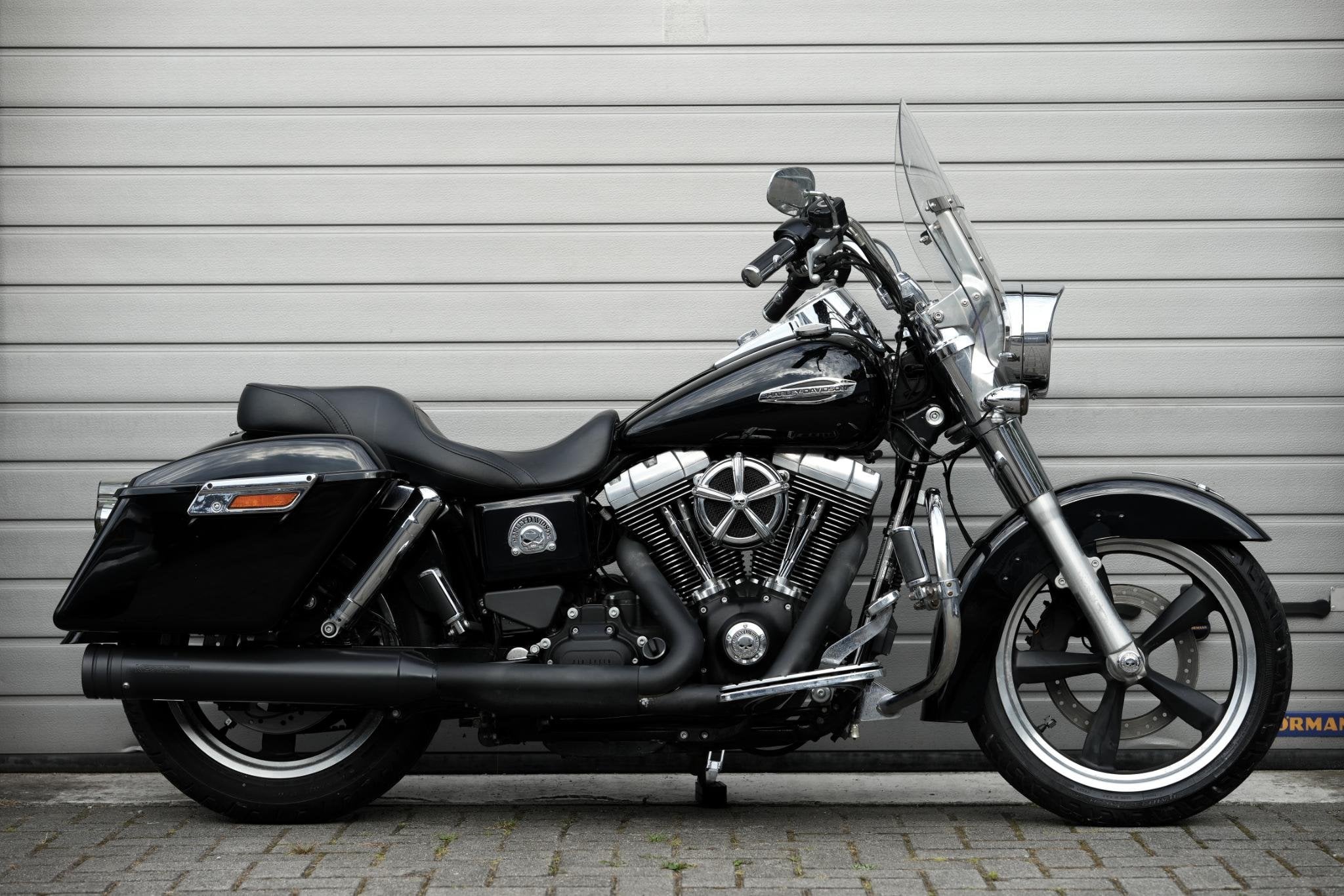 Harley-Davidson FLD 103 SWITCHBACK