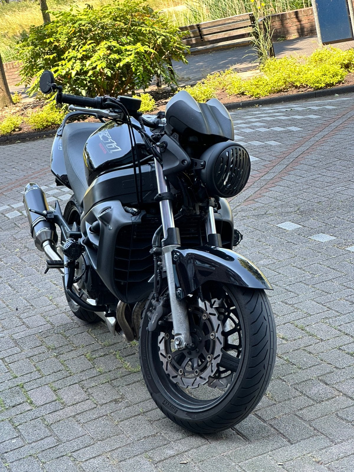 Honda CB1100SF X-11
