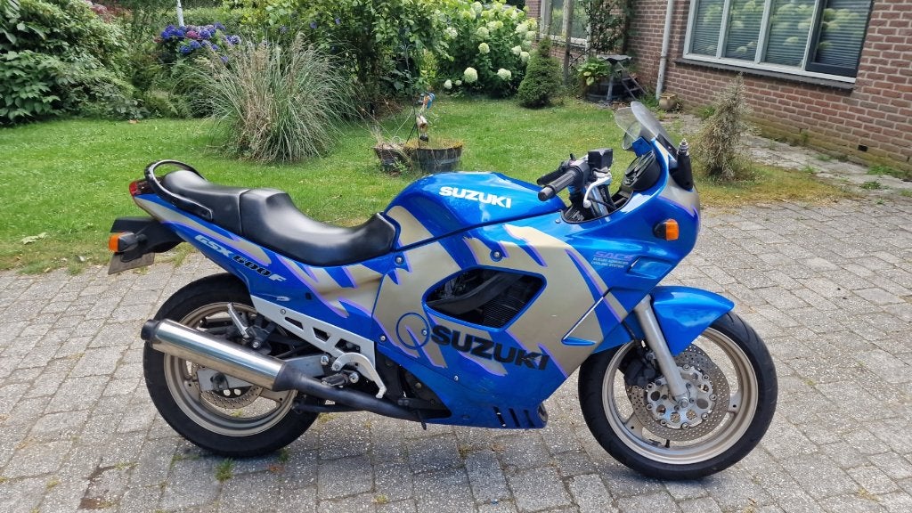 Suzuki GSX 600F