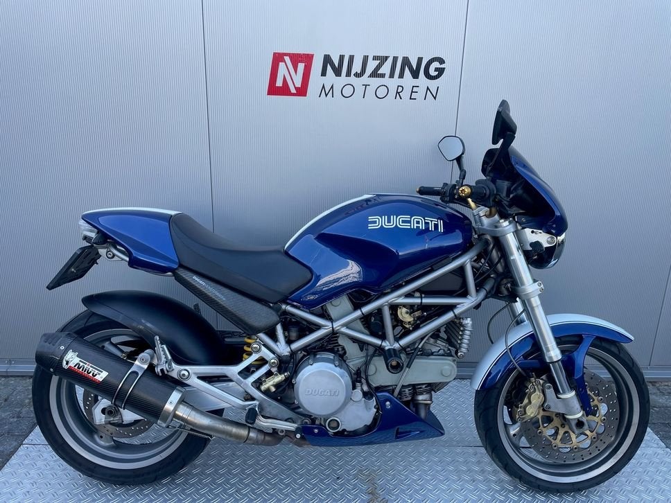 Ducati Monster 800