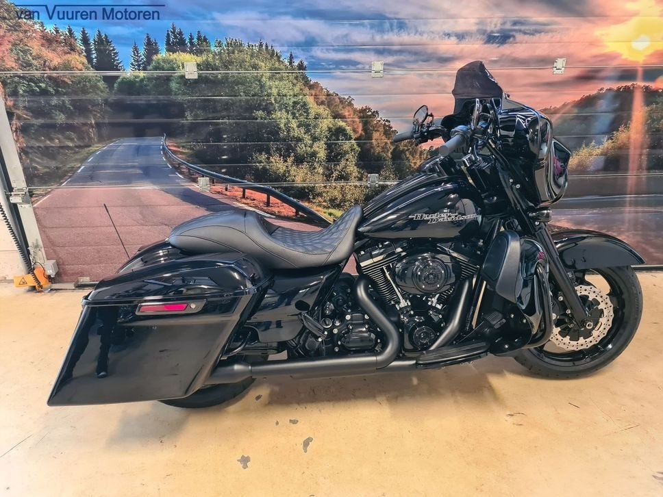 Harley-Davidson FLHX Street Glide