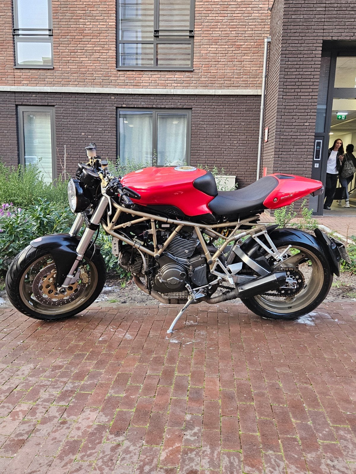 Ducati 900 SS